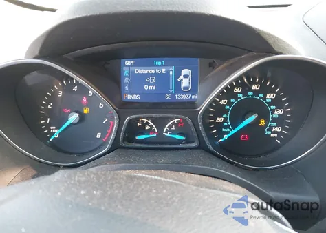 2014 Ford Escape S z USA, uszkodzony, nr VIN 1FMCU0F77EUA35054